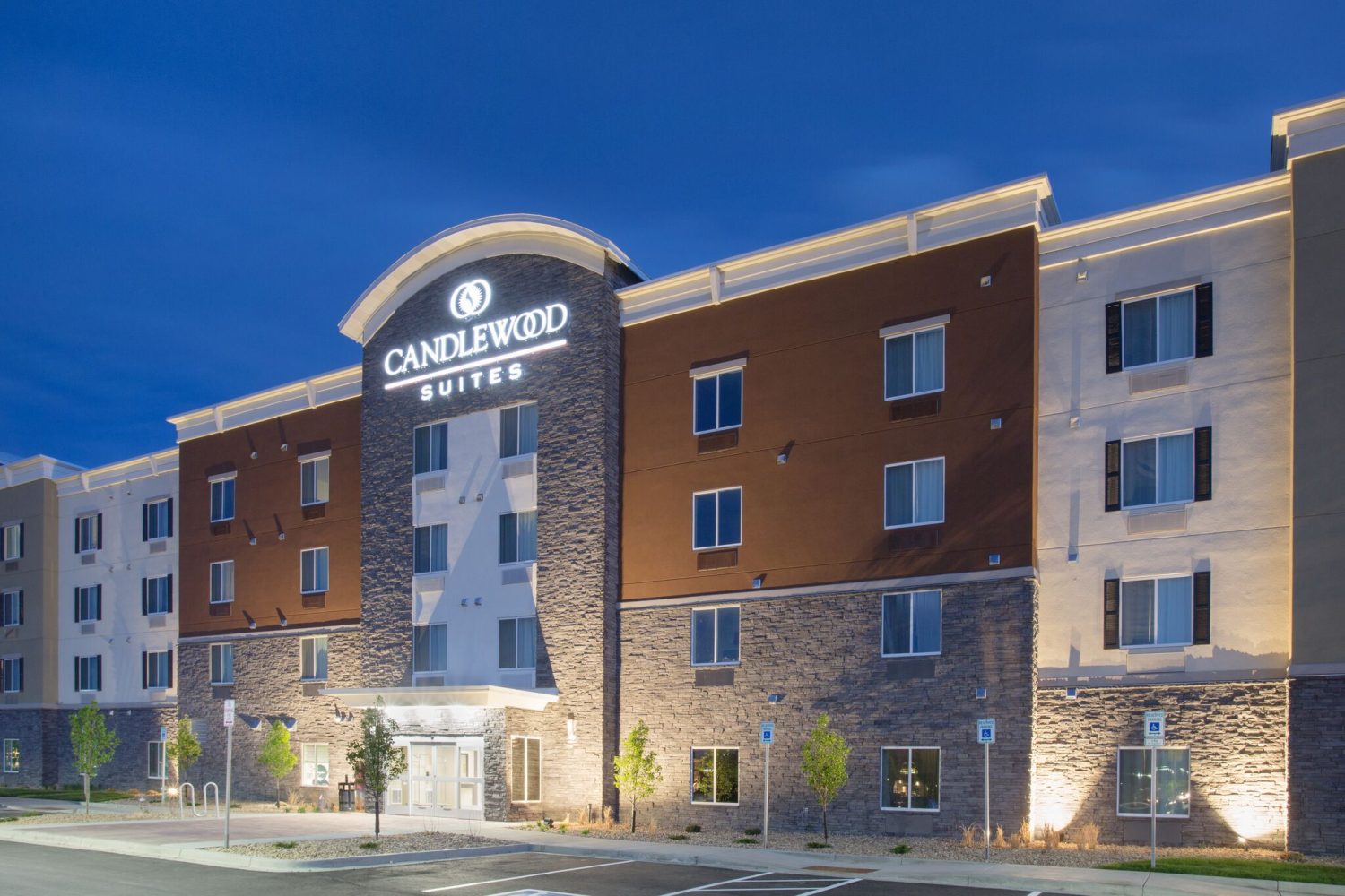 Candlewood Suites - Explore Brighton Howell Area