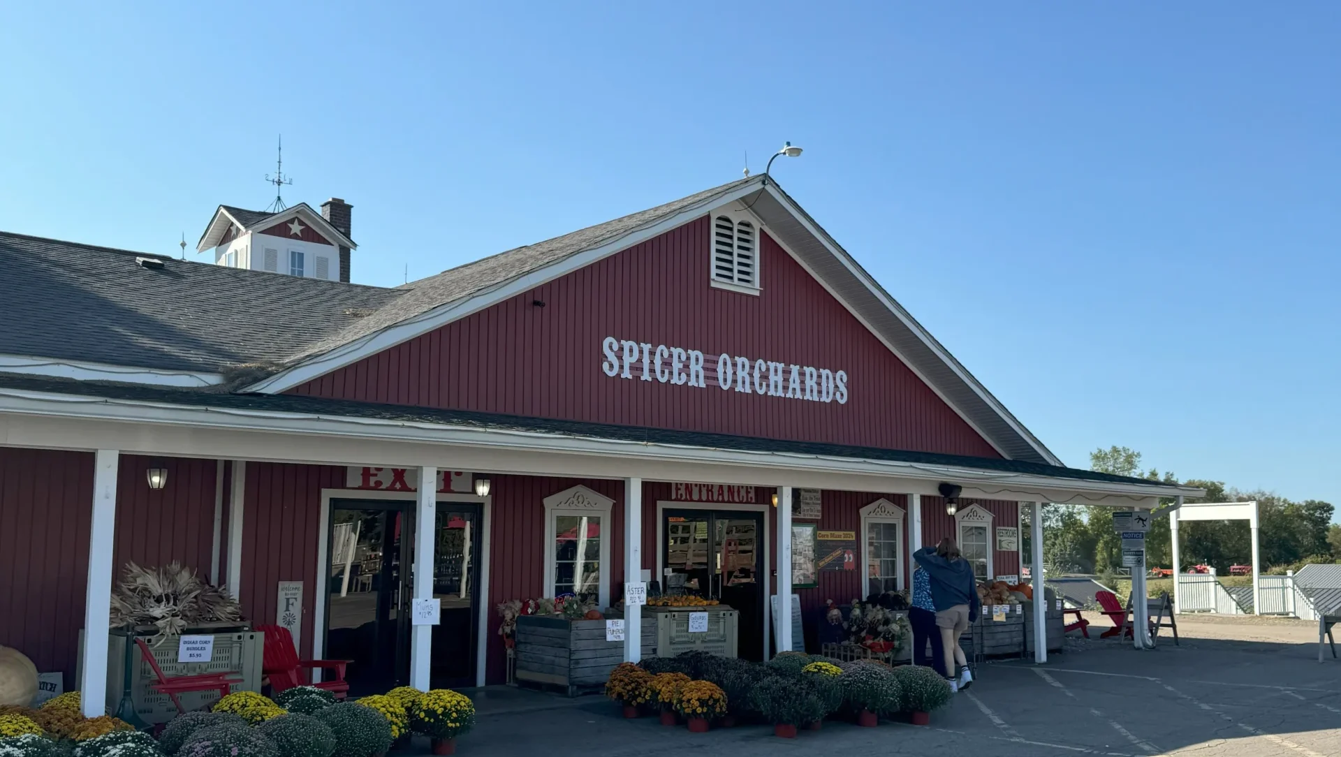 Spicer Orchards market view from outside.