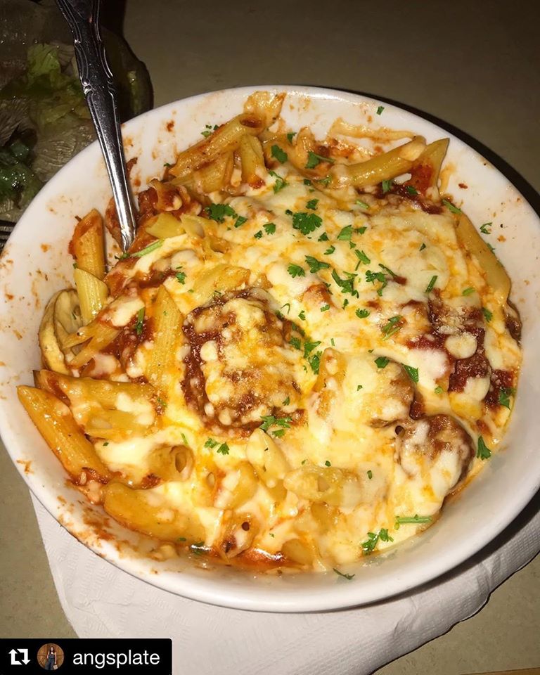 A cheesy Italian pasta dish