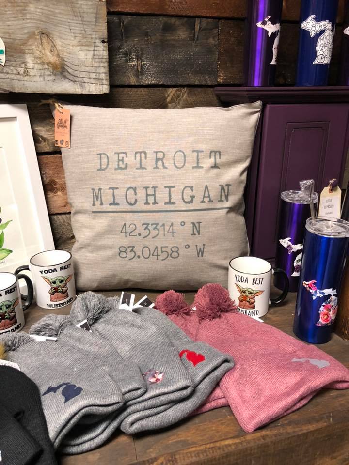 Michigan Decor from Rustic Pointe