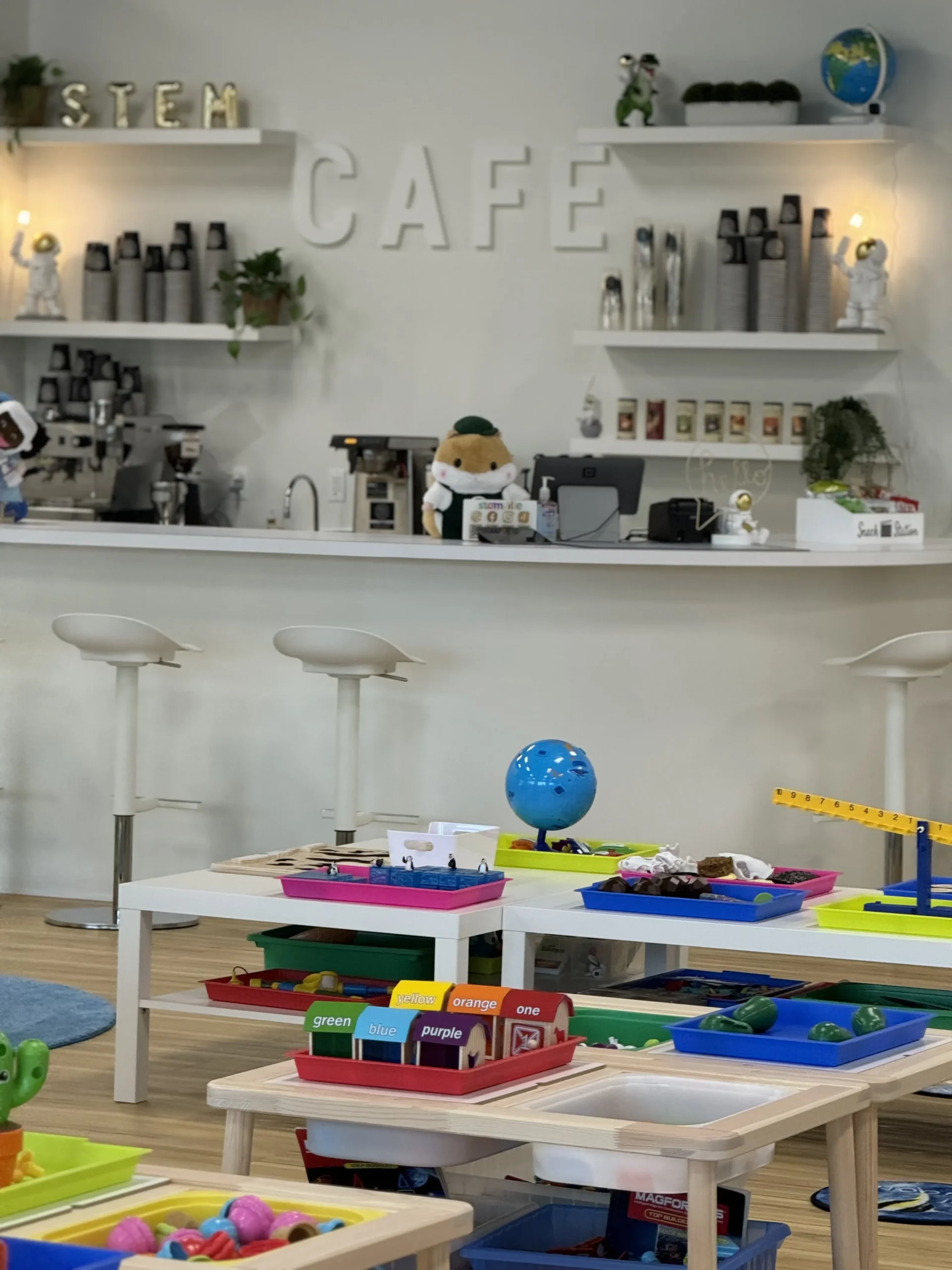 Stemville Howell cafe area