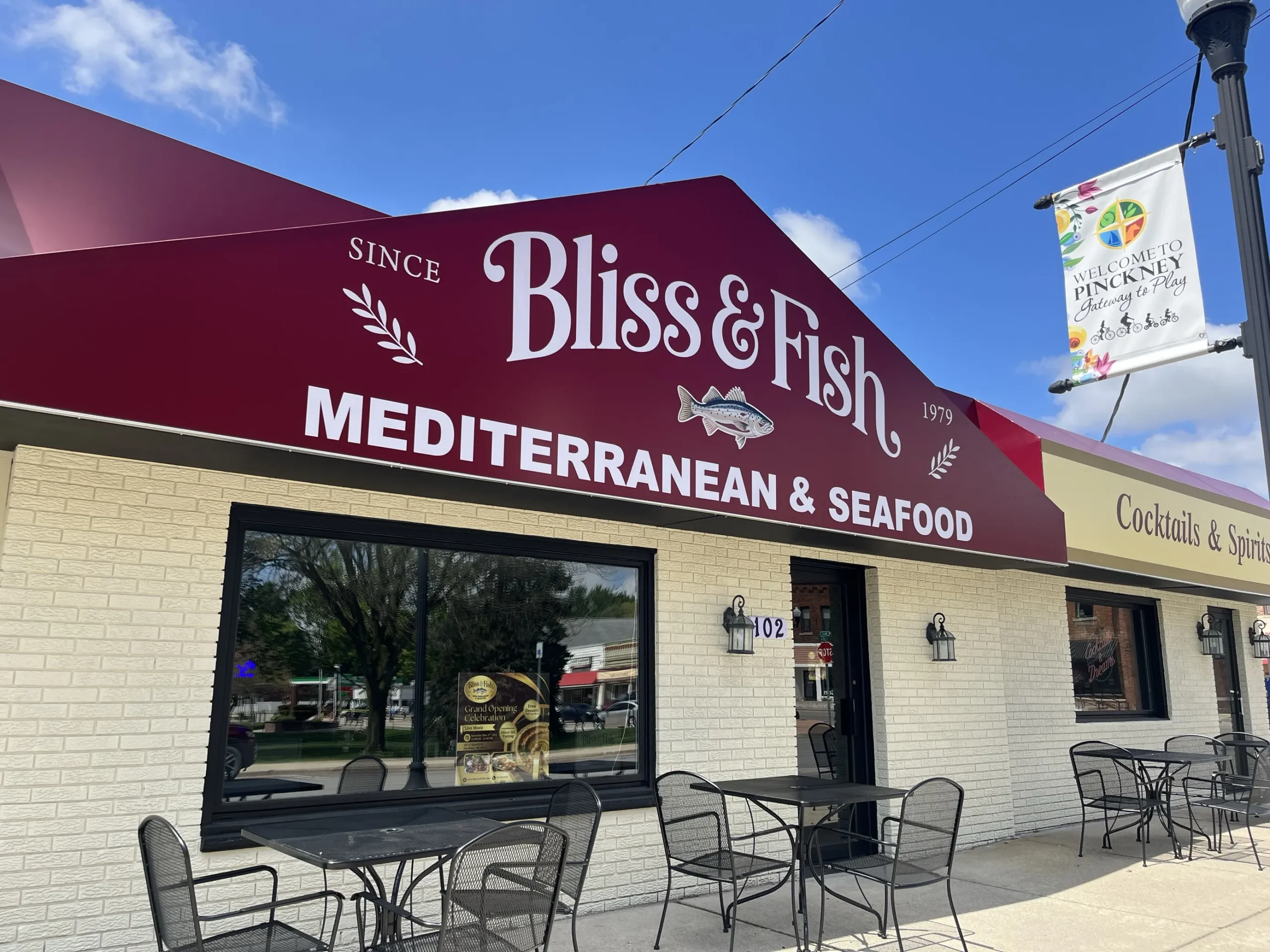 Bliss and Fish outdoor patio area in downtown Pinckney.