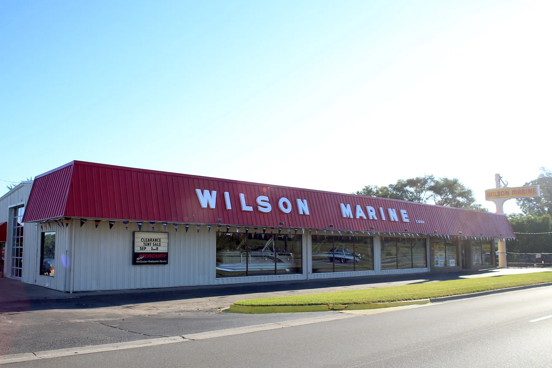 Wilson Marine main building on Grand River in Howell off Lake chemung.