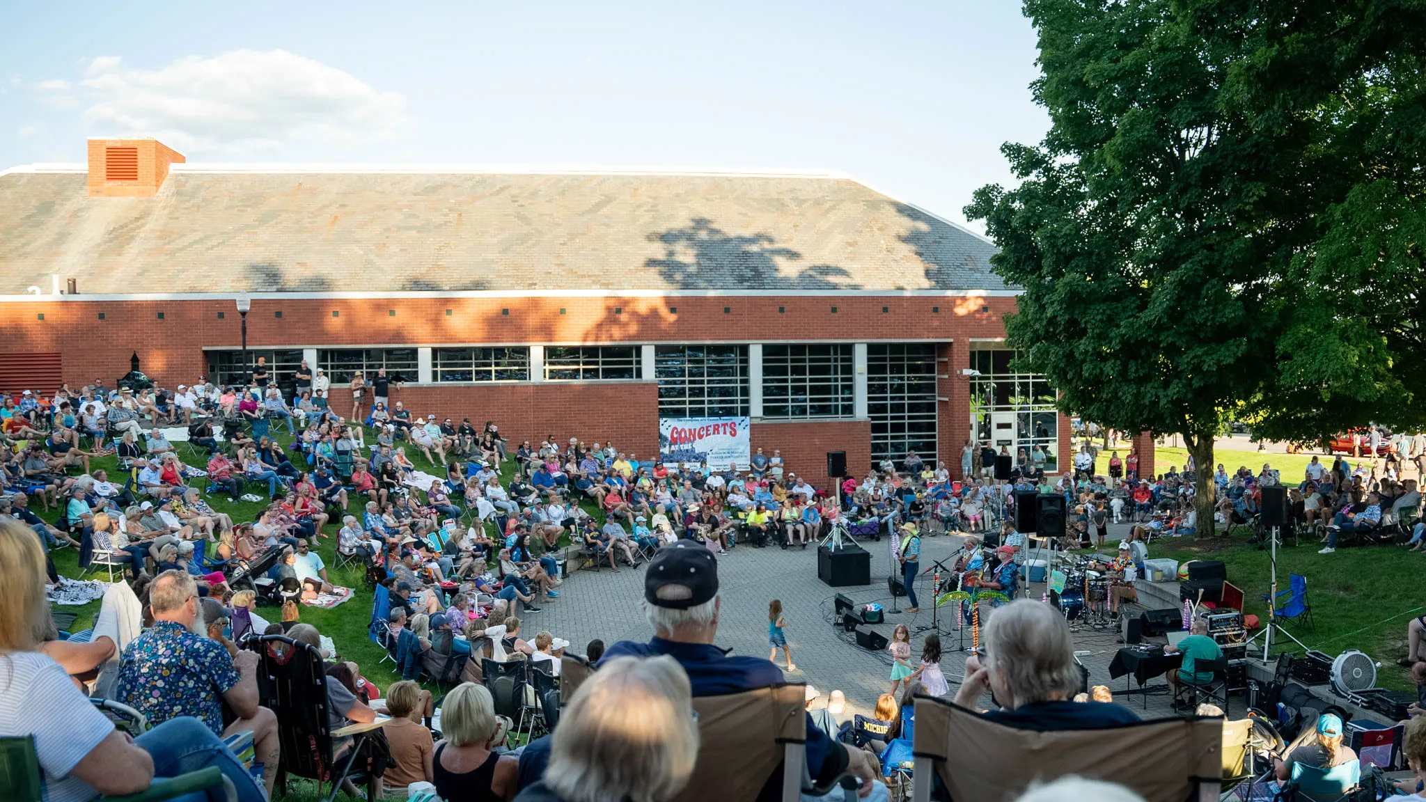 Concerts at the Courthouse in Howell
